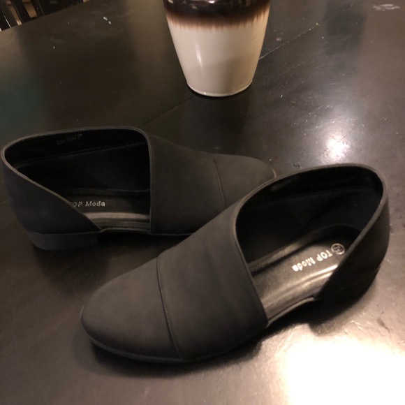 Boots - Picture 3 of 3